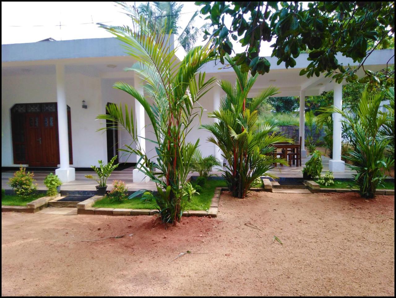 Silver Sand Villa Dambulla Esterno foto