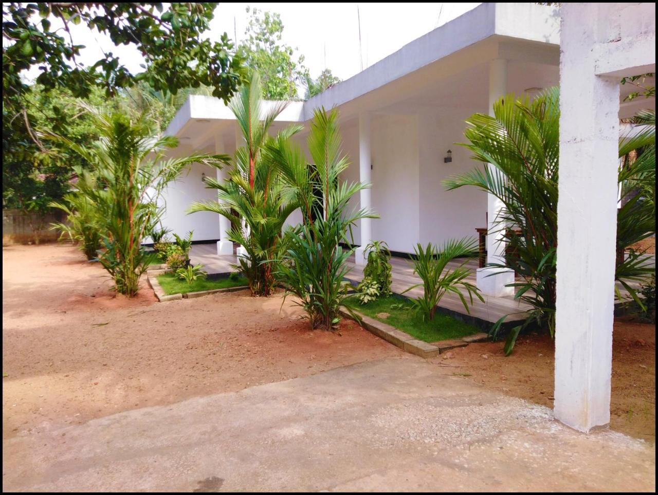 Silver Sand Villa Dambulla Esterno foto